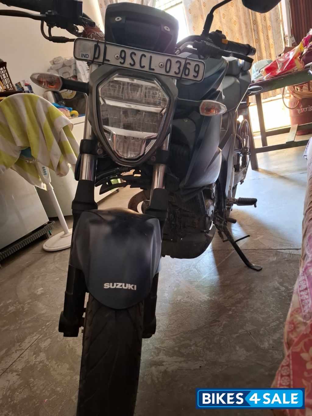 Blue Suzuki Gixxer 250