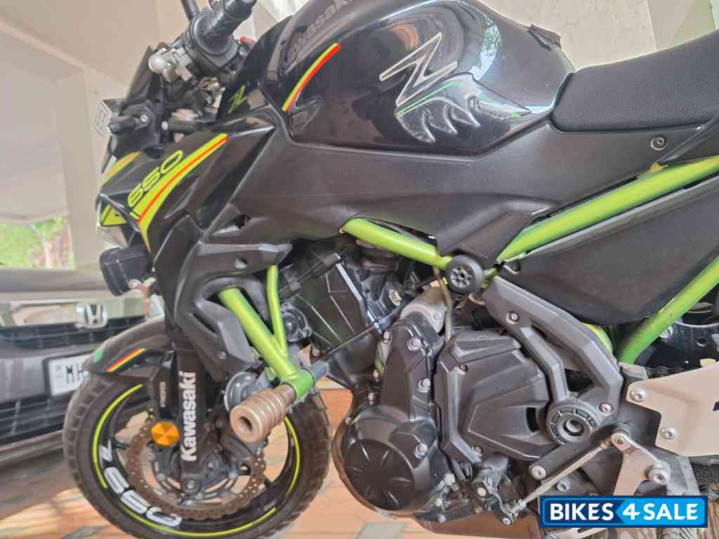 Black Neon Kawasaki Z650 BS6 2021 Black Neon Kawasaki Z650 BS6 2021