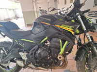 Black Neon Kawasaki Z650 BS6 2021