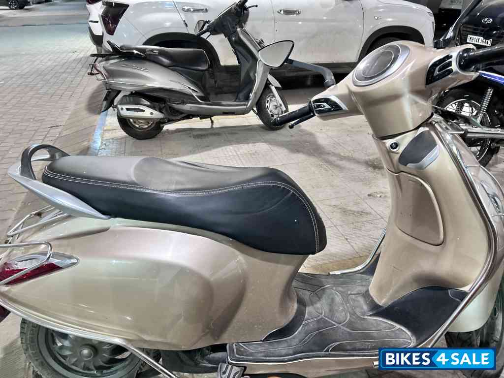 Bajaj Chetak Premium 2023 Edition Bajaj Chetak Premium 2023 Edition
