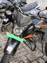 Black Orange Honda CB Hornet 160R