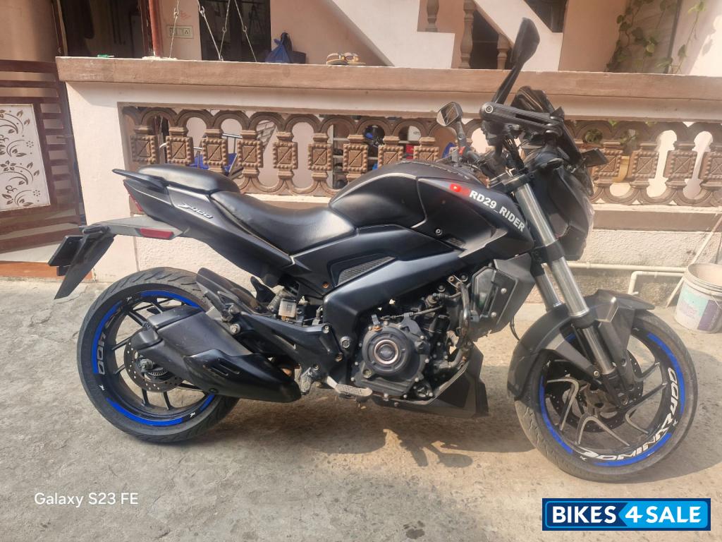 Black Bajaj 2021 Dominar 400 Black Bajaj 2021 Dominar 400