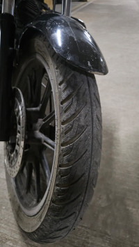 Black Bajaj Avenger 220 DTS-i