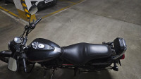 Black Bajaj Avenger 220 DTS-i