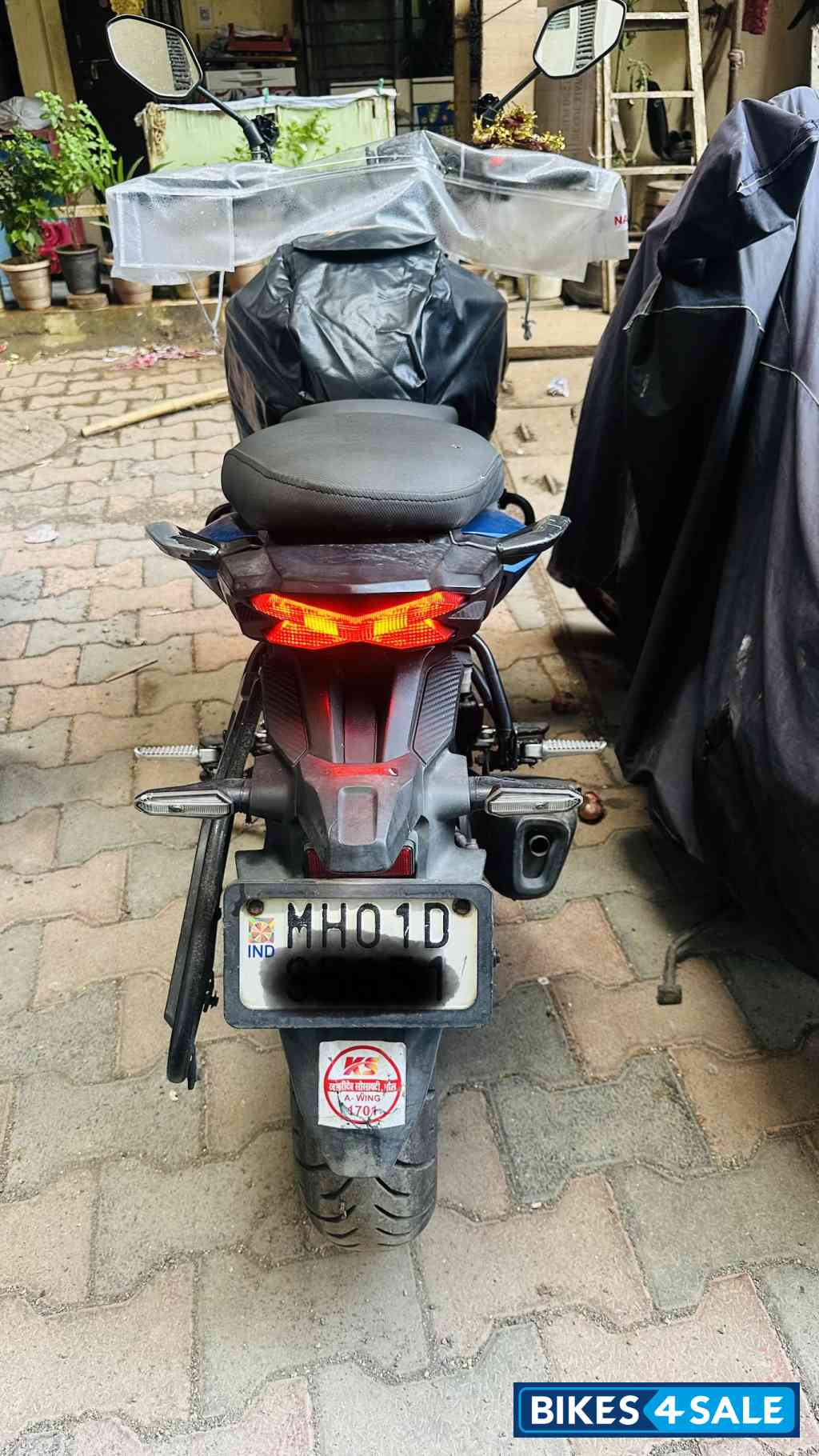 Matt Blue Honda Hornet 2.0