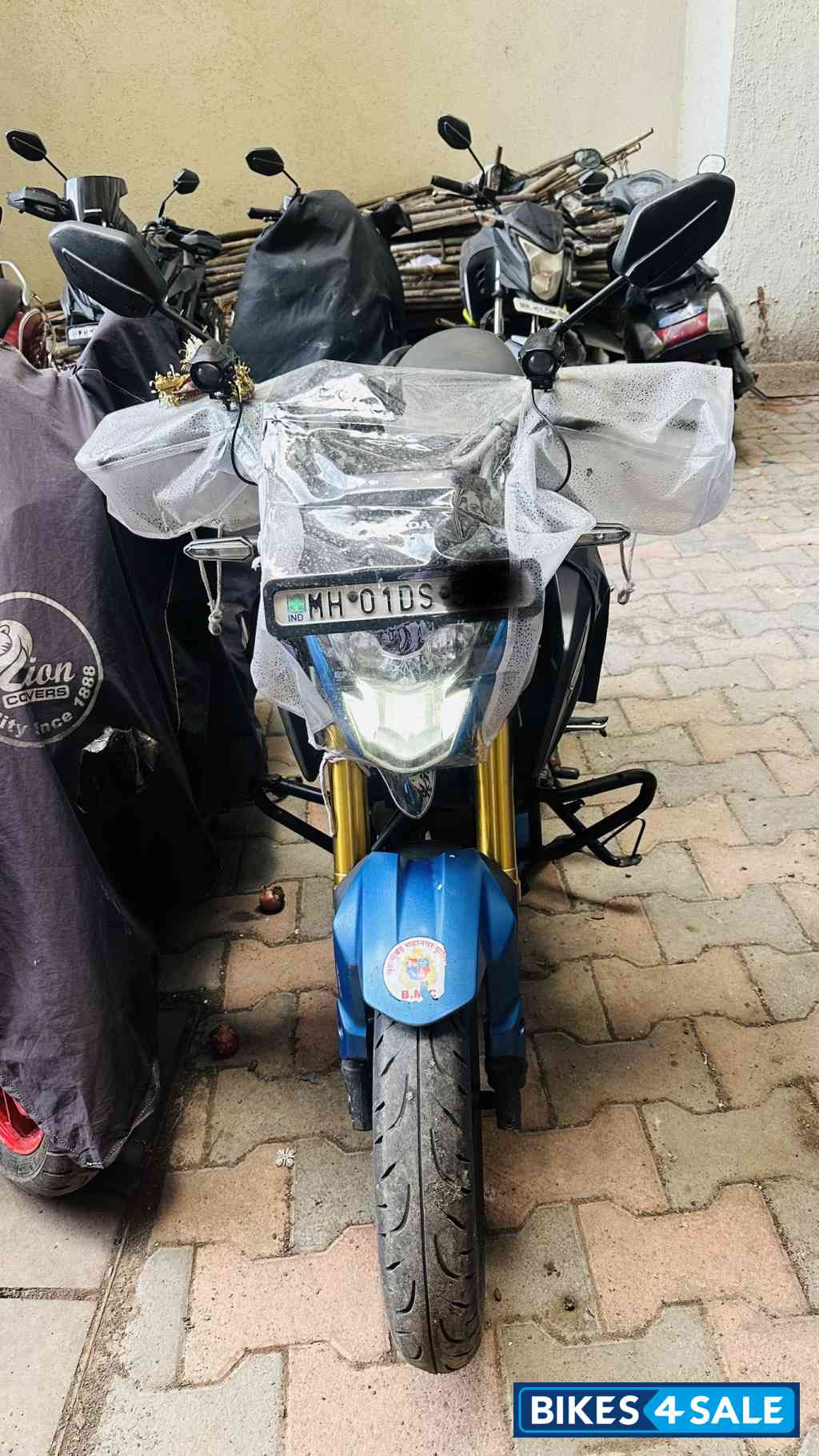 Matt Blue Honda Hornet 2.0 Matt Blue Honda Hornet 2.0