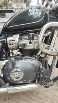Astrel Green Royal Enfield Super Meteor 650
