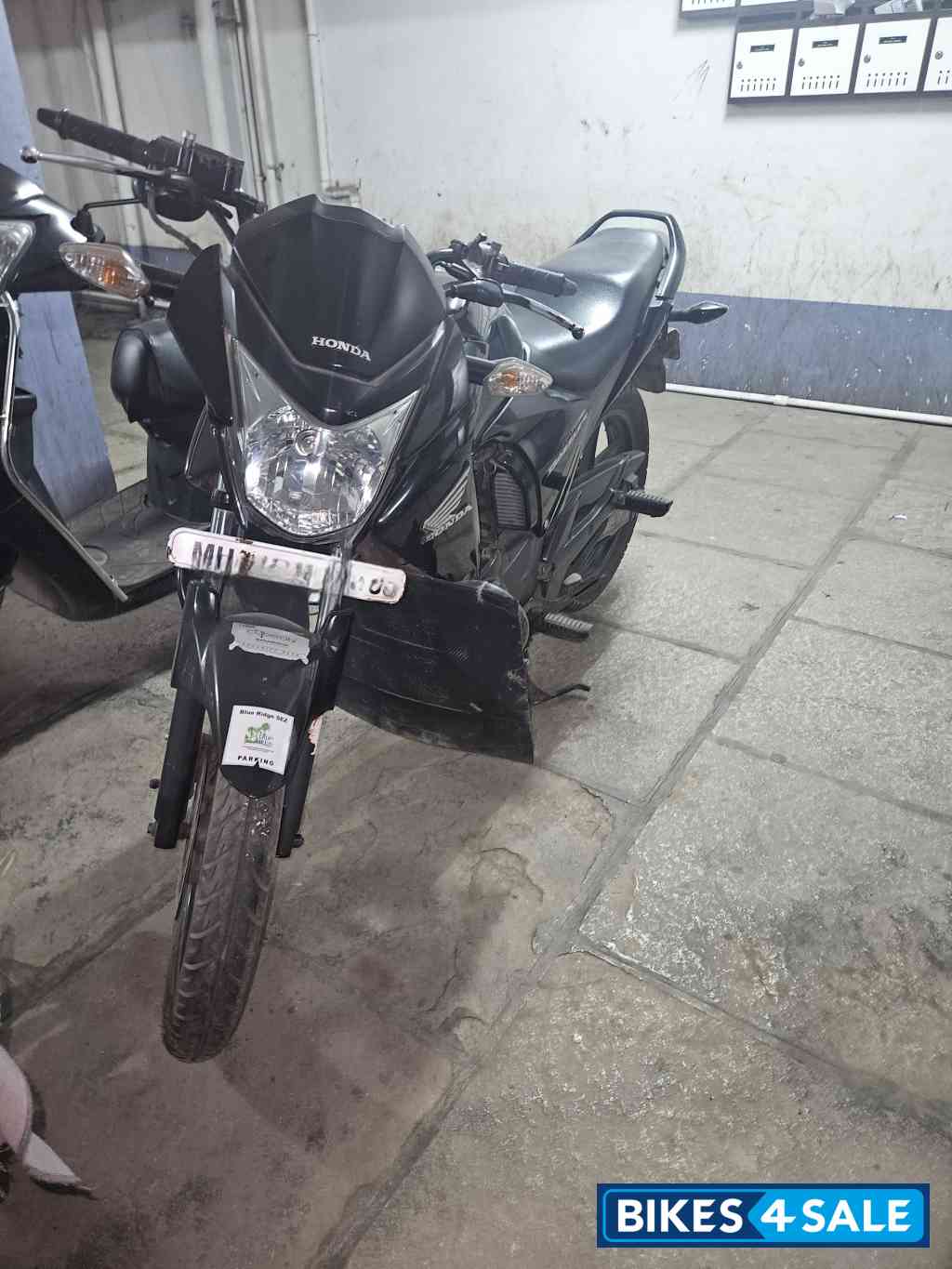 Black Honda Unicorn Dazzler