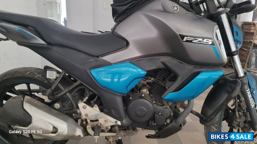 Yamaha FZ-S FI V3 Yamaha FZ-S FI V3