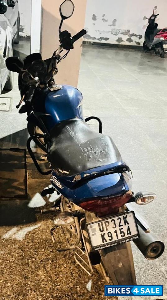 Blue Honda Shine 125