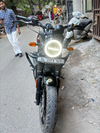 Royal Enfield Hunter 350 Retro
