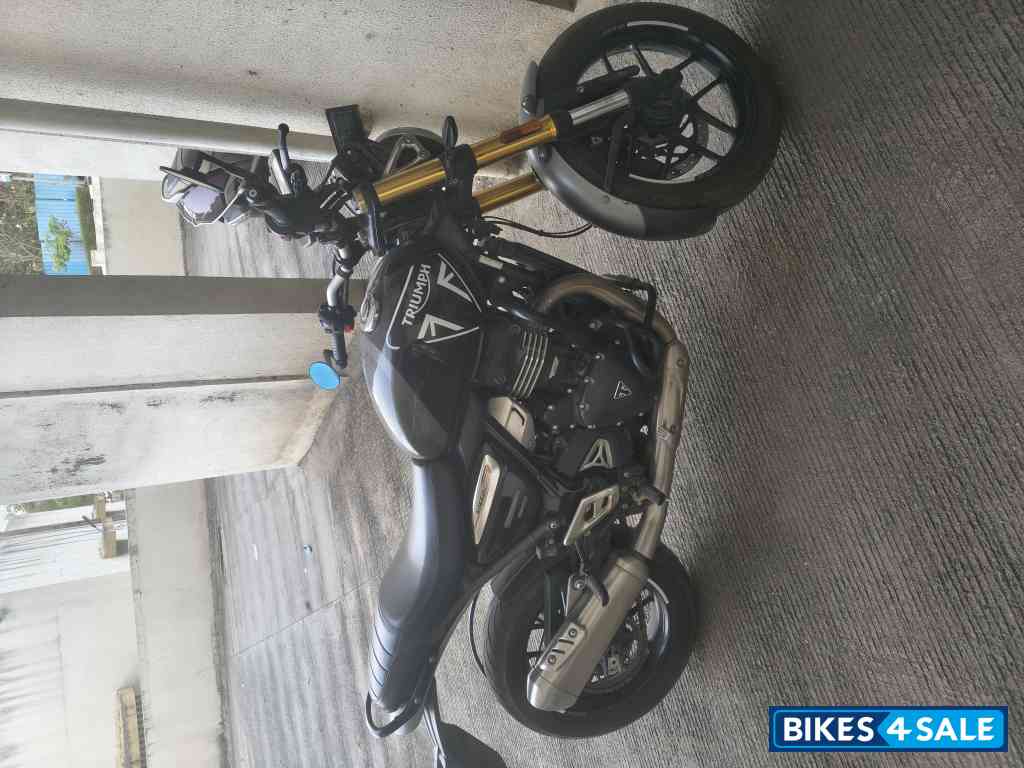 Triumph Speed 400