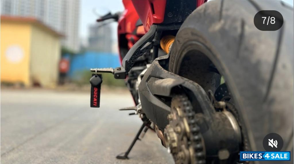Red Ducati SuperSport S
