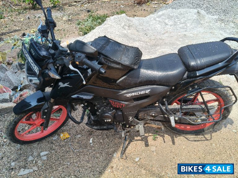 TVS Raider iGO