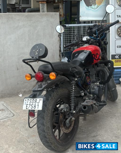 Royal Enfield Hunter 350 Metro