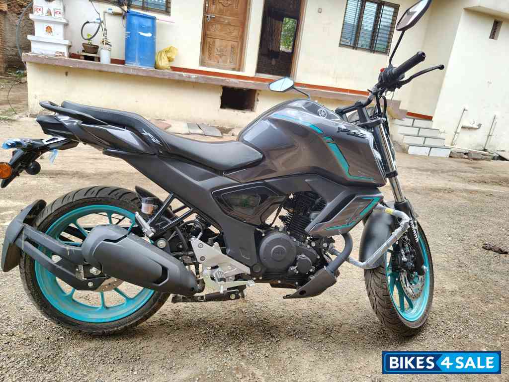 Yamaha FZ-S FI Hybrid
