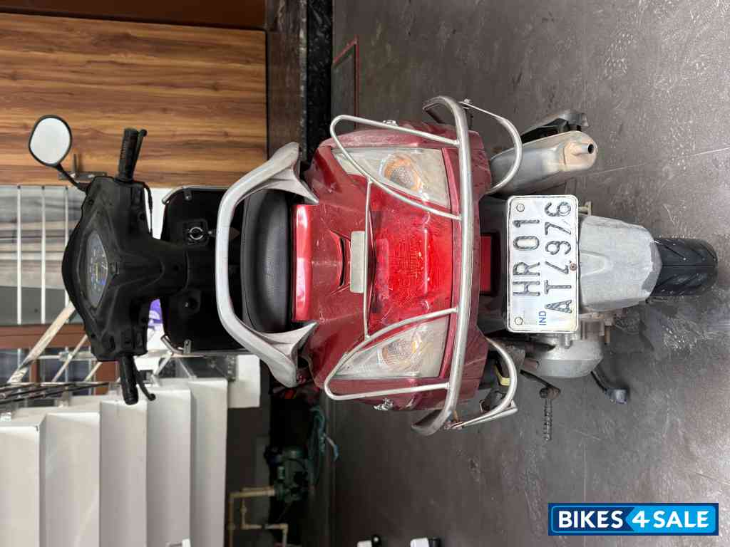 Red Honda Activa 5G