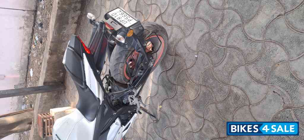Yamaha R15 V4 Yamaha R15 V4
