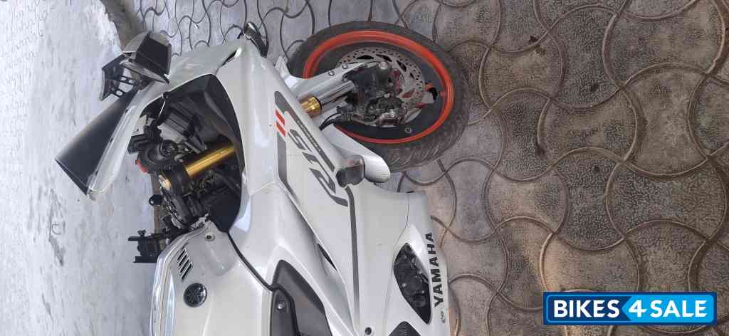 Yamaha R15 V4 Yamaha R15 V4