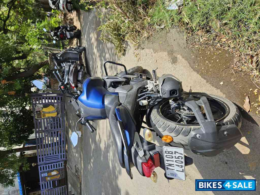 Blue Yamaha FZ-S Blue Yamaha FZ-S