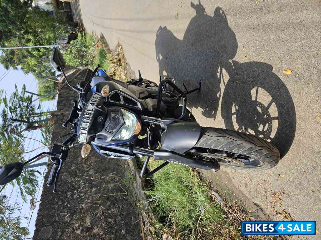 Blue Yamaha FZ-S Blue Yamaha FZ-S