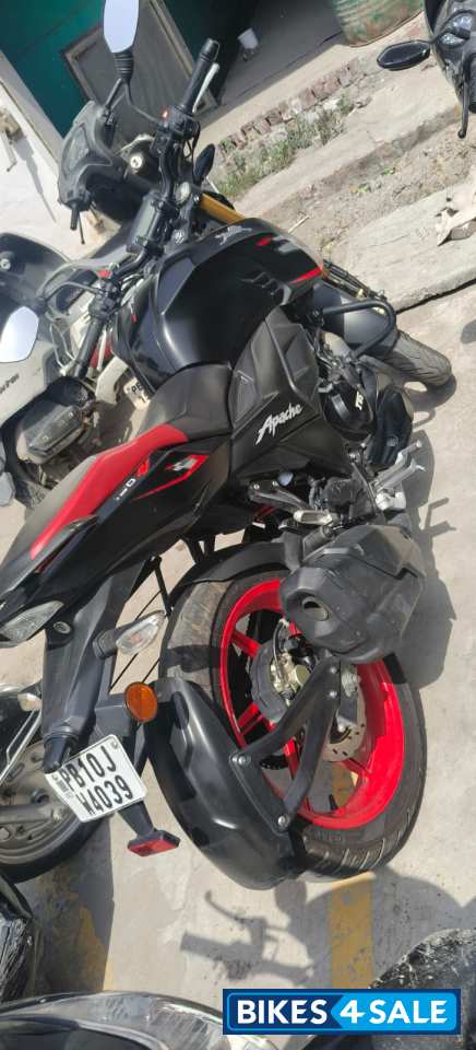 TVS Apache RTR 160 4V TVS Apache RTR 160 4V