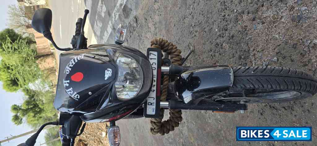 Bajaj Pulsar 125 Neon