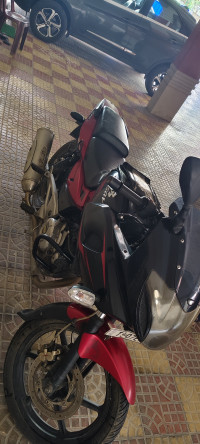 Wine Red Bajaj Pulsar 220F