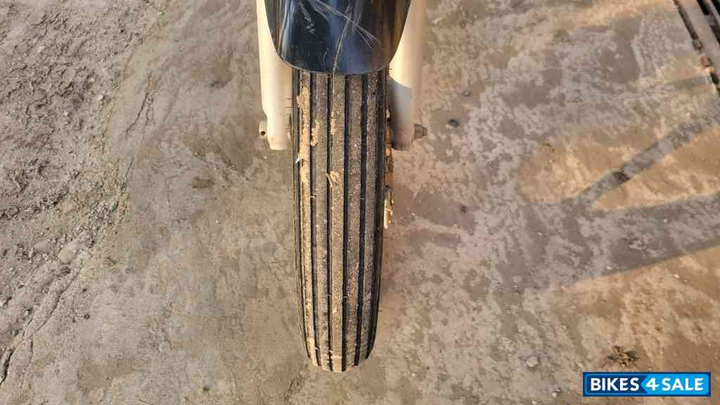 Blue Black Bajaj CT 100 ES Blue Black Bajaj CT 100 ES