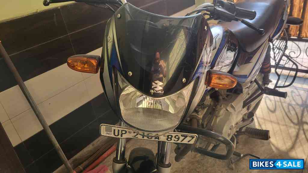 Blue Black Bajaj CT 100 ES Blue Black Bajaj CT 100 ES