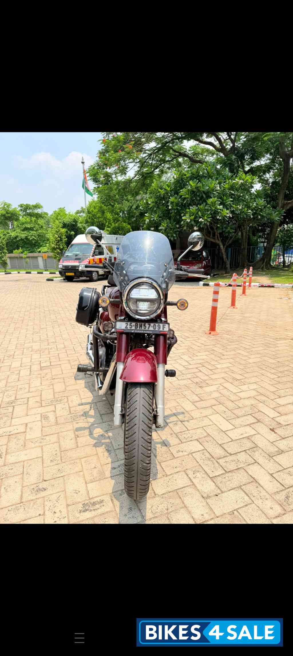 Red Honda CB350 DLX Pro Red Honda CB350 DLX Pro