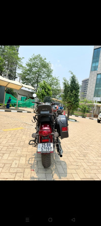 Red Honda CB350 DLX Pro