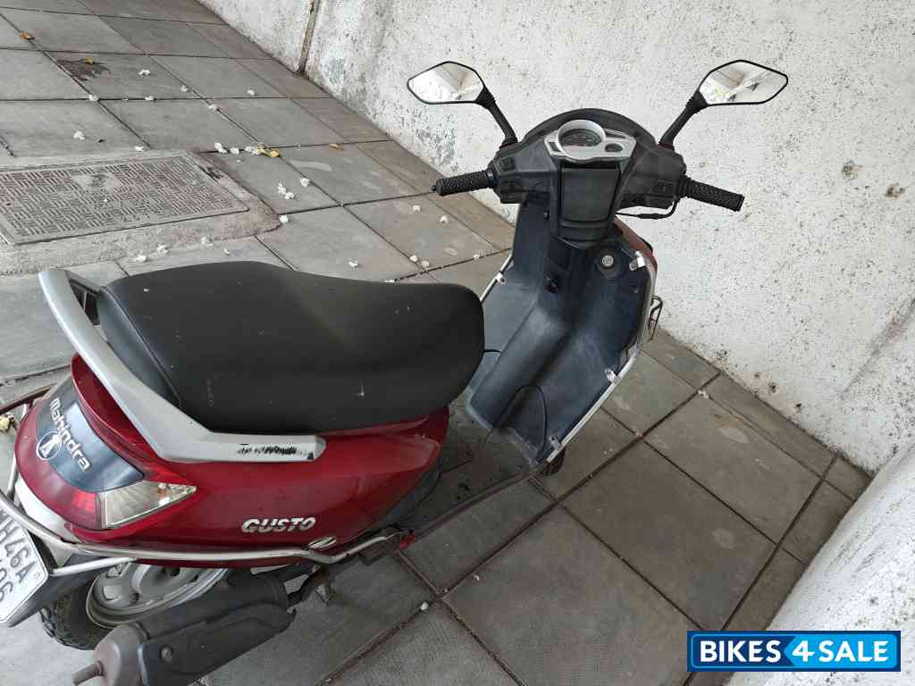 Mahindra Gusto