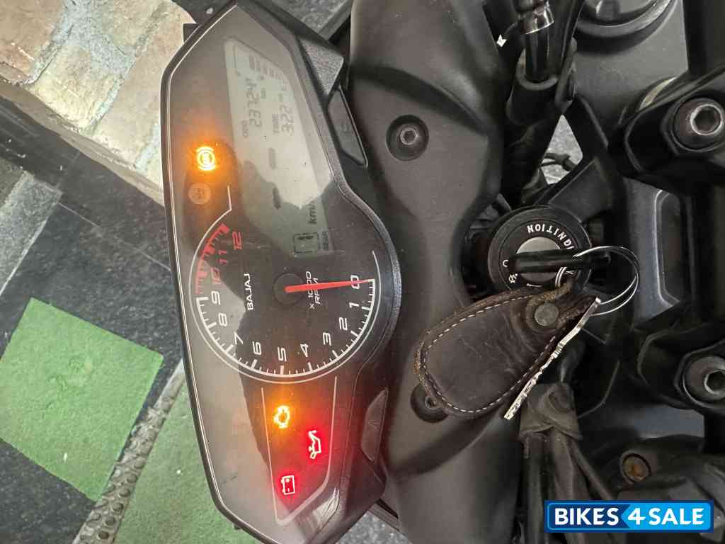 Black Bajaj Pulsar N250 Dual Channel ABS