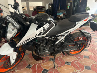 White And Black KTM Duke 200