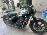 Jawa 42 Bobber Black Mirror 2023 Model