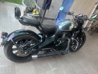 Jawa 42 Bobber Black Mirror