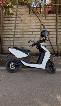 White Ather 450S