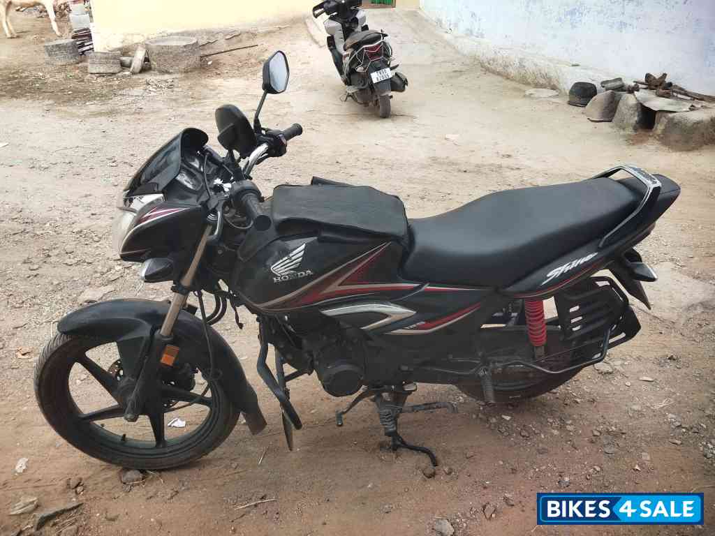 Black Honda Shine 125 Disc Black Honda Shine 125 Disc