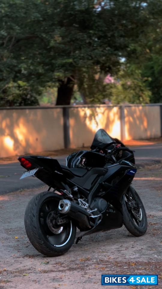 Black Yamaha YZF R15 V3 Black Yamaha YZF R15 V3