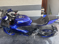 Yamaha R15 V4