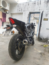Yamaha R15 V4