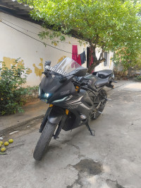 Yamaha R15 V4
