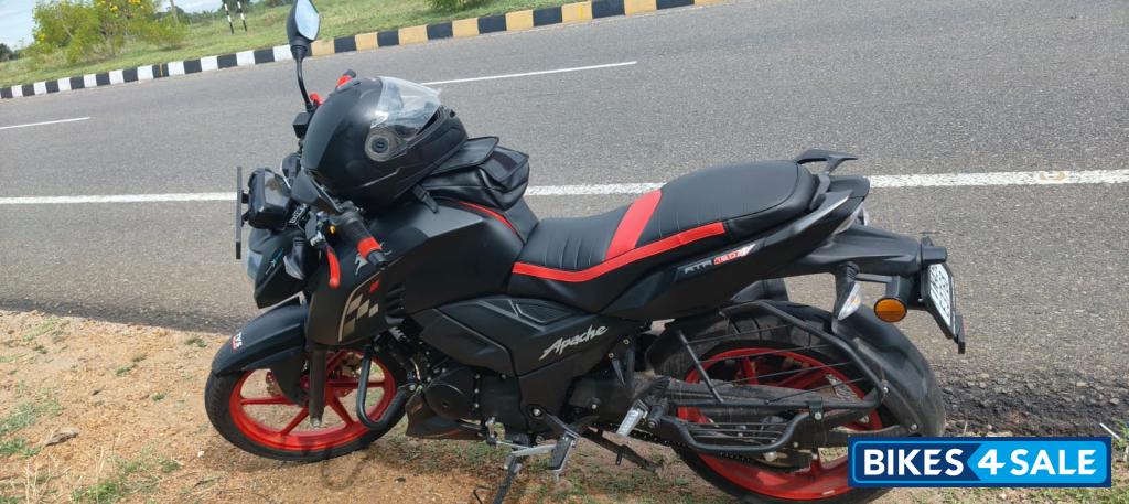 TVS Apache RTR 160 4V Special Edition