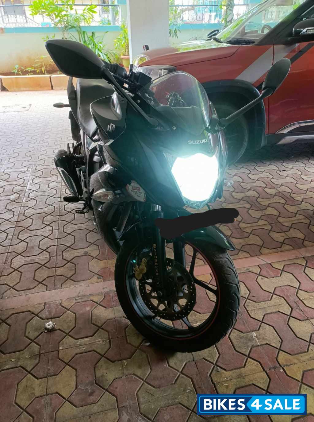Sparkle Black Suzuki Gixxer SF Fi Sparkle Black Suzuki Gixxer SF Fi