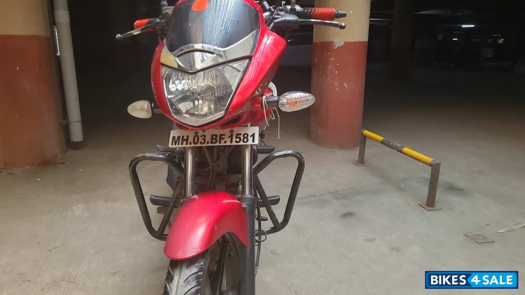 Red Honda CBR 150R