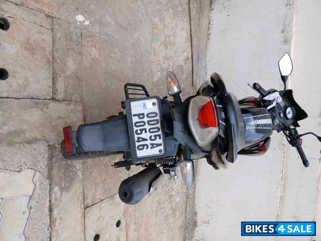 Black TVS Apache RTR 180