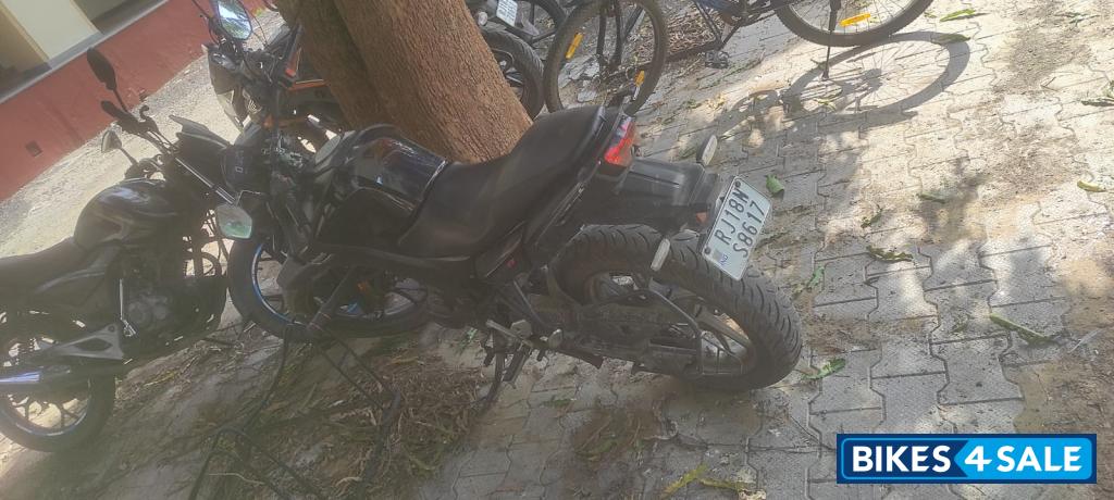 Matt Grey Hero Xtreme 160R Stealth Edition