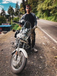 Bajaj Avenger Cruise 220 BS6