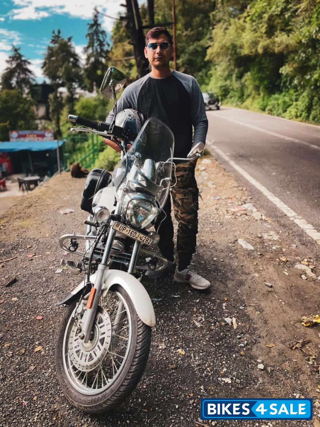 Bajaj Avenger Cruise 220 BS6 Bajaj Avenger Cruise 220 BS6